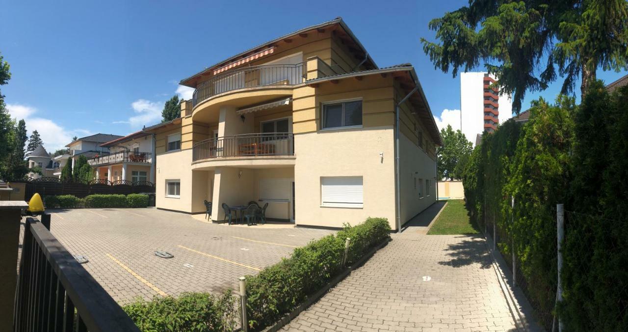 Yellow Sun Apartman Siofok Dış mekan fotoğraf